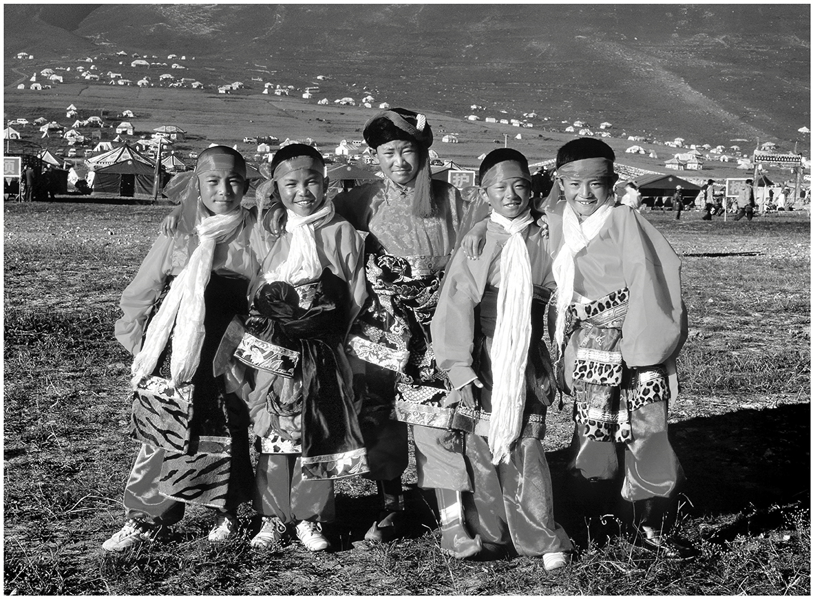 5、藏族人物系列之五   20078 摄于青海玉树       冯凯文摄影.jpg