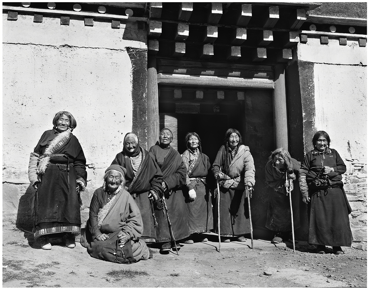 7、藏族人物系列之七   20082 摄于四川阿坝        冯凯文摄影.jpg
