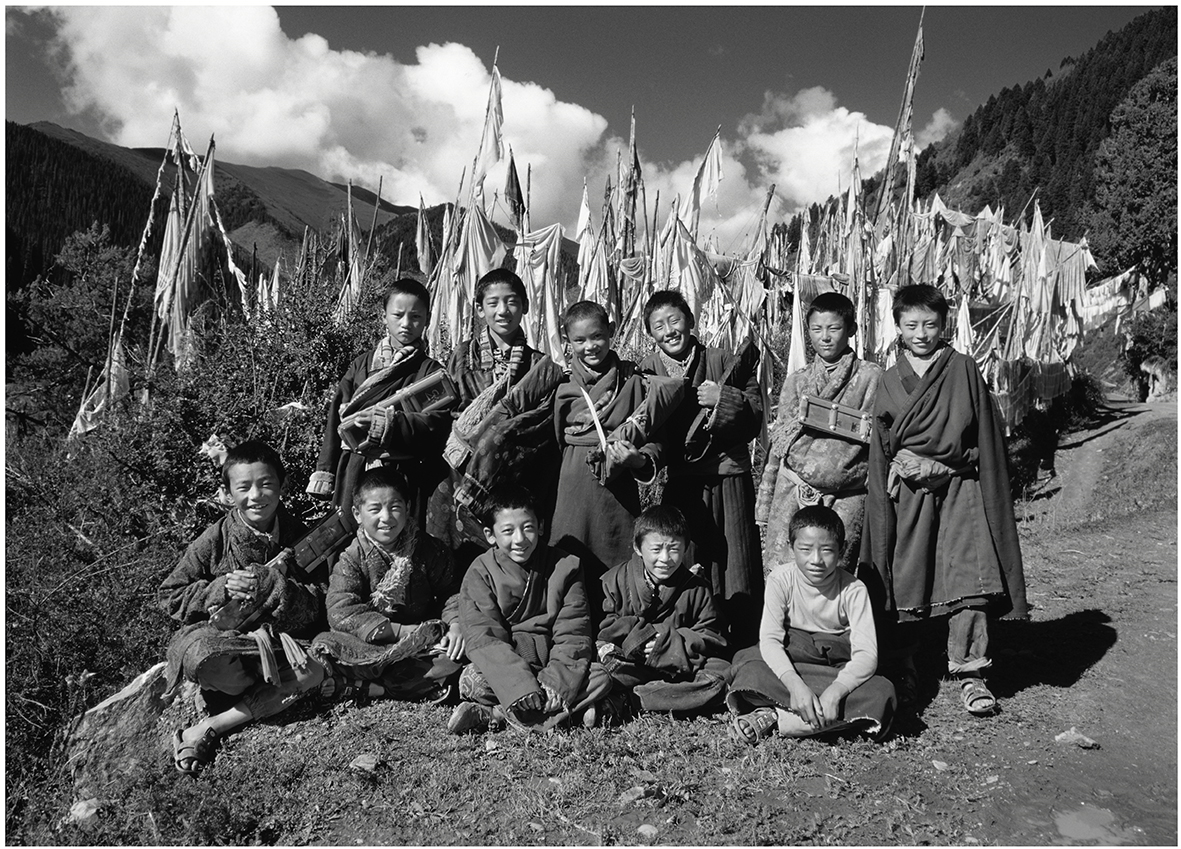 10、藏族人物系列之十   20082 摄于四川阿坝        冯凯文摄影.jpg